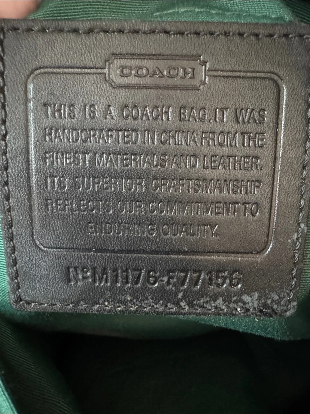 Coach Diaper Bag 🖤💚 - Picture 4 of 6